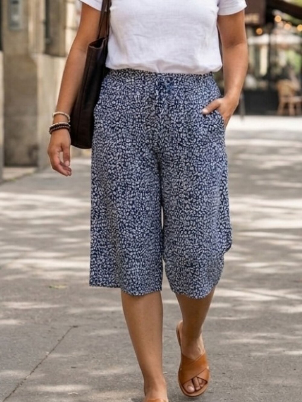 Source Unknown Navy and White Printed Pull-On Bermuda Shorts